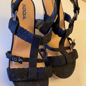 SODA wedge sandals